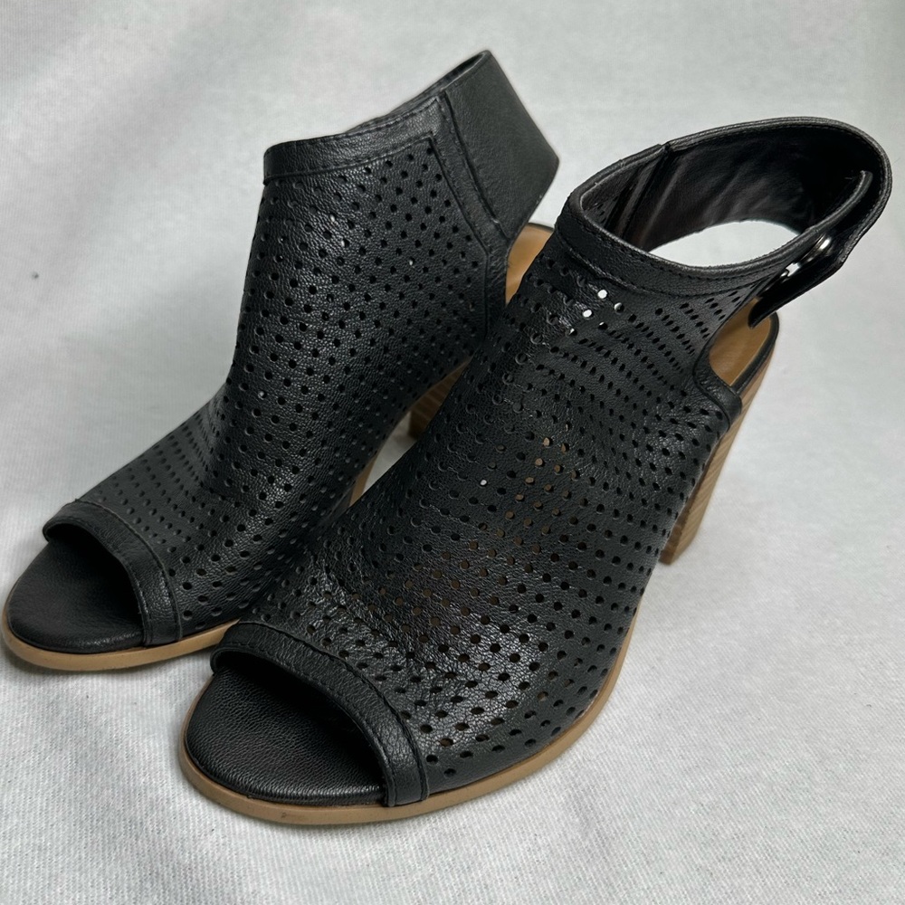 Steve Madden Suzy